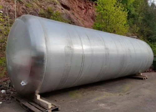 Behälter 70.800 Liter aus V2A einwandig, gebraucht