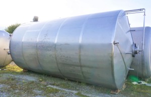 Behälter 60.000 Liter aus V2A isoliert, gebraucht